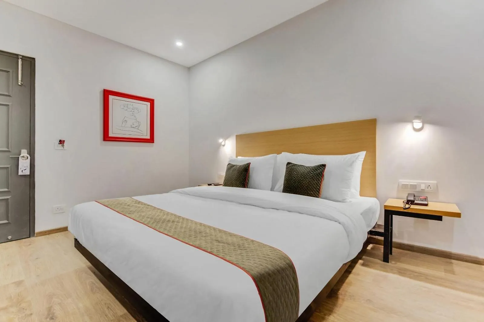 Hotel King Plaza Near Delhi Airport New Delhi